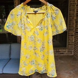 NWOT Ann Taylor Yellow Floral top XS
